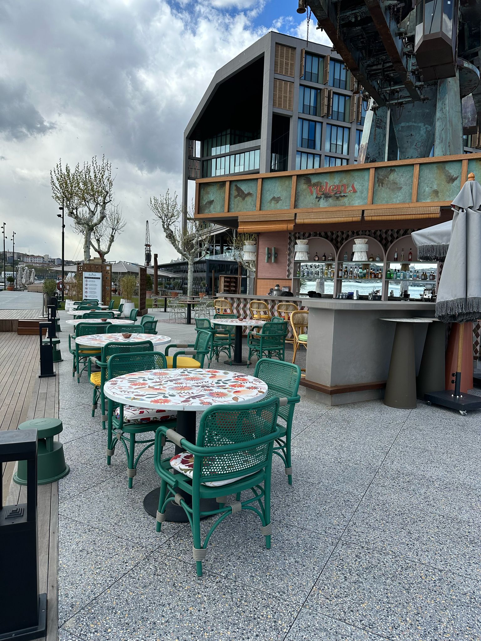 Cafe Mobilya Dekorasyon Atmosferi