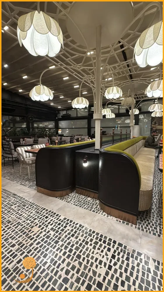 Retro Cafe Masa Seçimi