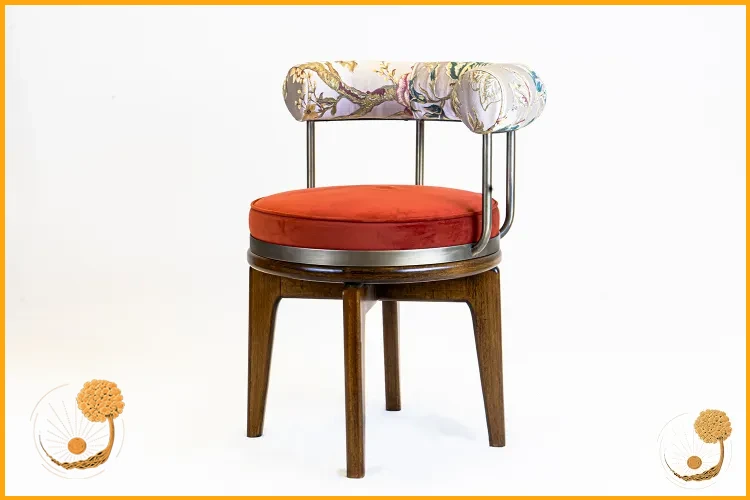 Dik Sırtlı Cafe Sandalyeleri