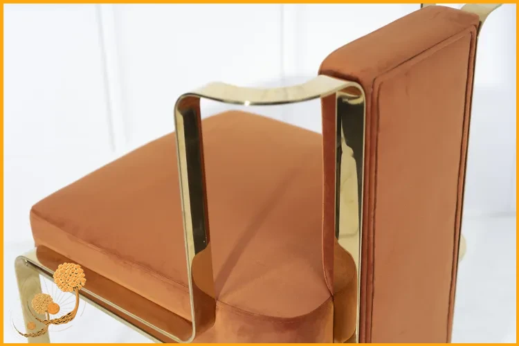 Kahverengi Ahşap Sandalye