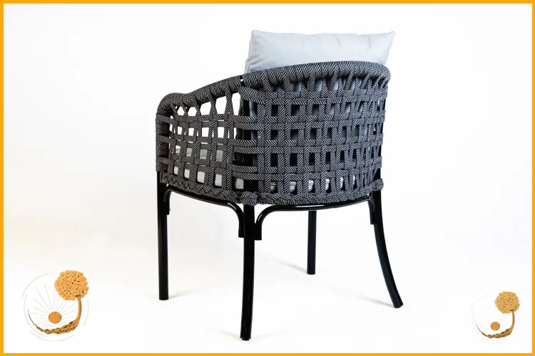 Küçük Cafe Sandalyeleri