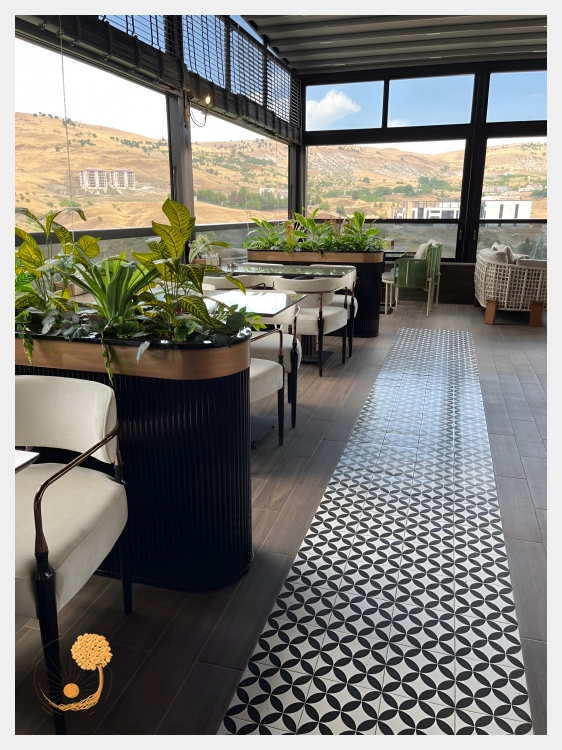 Elise Restaurant & BAr - 3