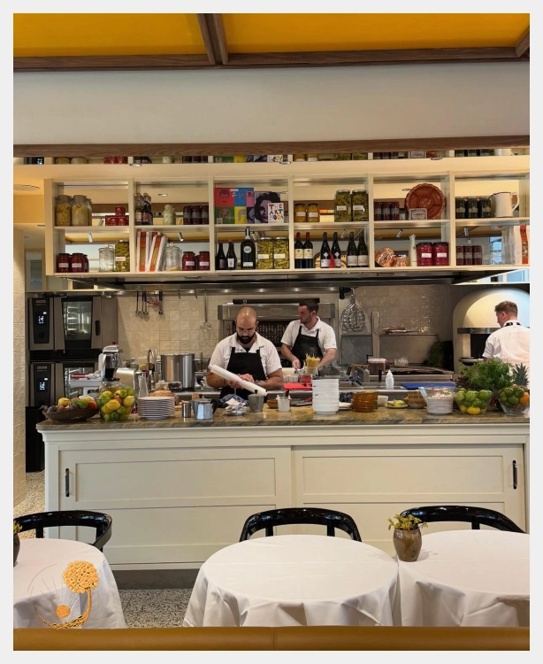 The red cut Restaurant Mobilyası Tacikistan - 7